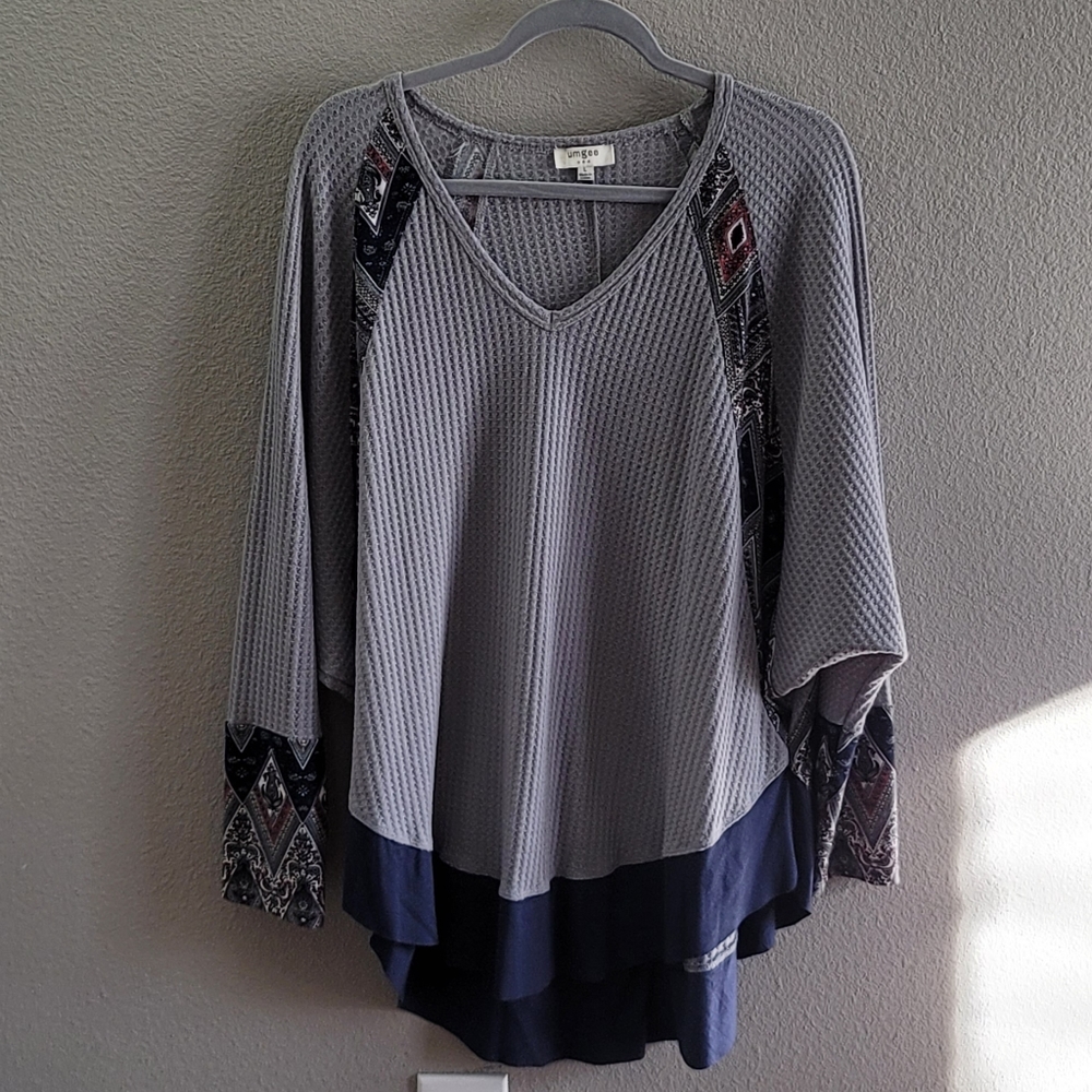 Flowy blue top
